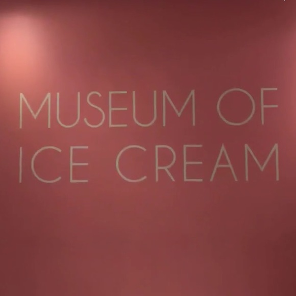 Museum of Ice cream phone case - Picture 8 of 8